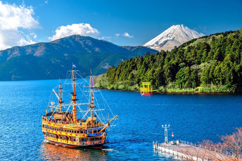 ล่องเรือโจรสลัดอาชิ